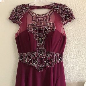 MAC DUGGAL ELEGANT RHINESTONE WINE DRESS/NWT